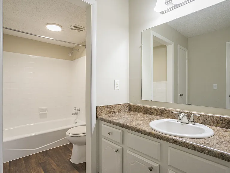 Candlewood Apartment Homes — Photo 18