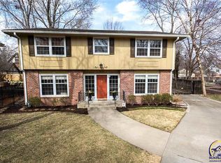 3138 SW Westover Rd, Topeka, KS 66604