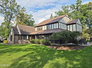 114 Stratford Ct, Hollidaysburg, PA 16648