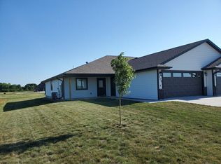 409 W Redwood St #2, Parkston, SD 57366