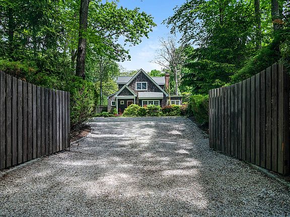 2nd image of 38 Sycamore Dr
