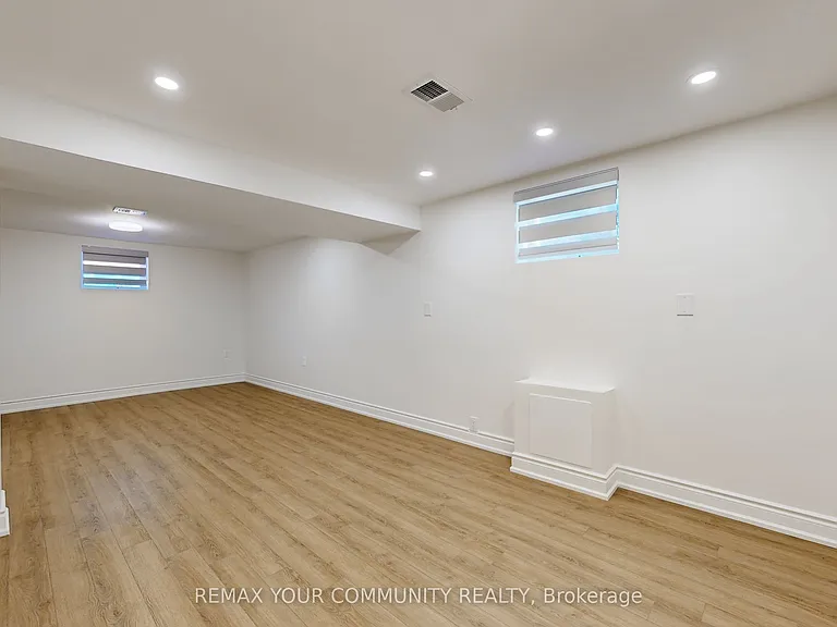 135 Searle Ave — Photo 30