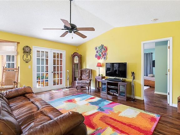 3rd image of 5620 Longleaf Dr