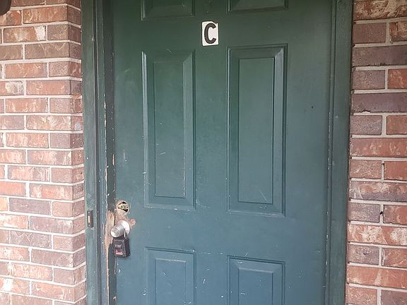 2nd image of 2237 Ticknor Dr #C