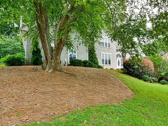 3rd image of 371 Bridgebrook Ln SW