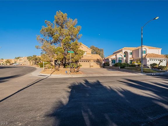 2nd image of 2625 White Pine Cir