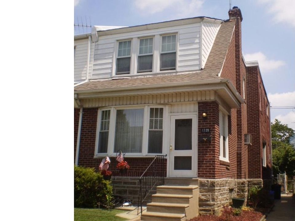 2nd image of 1329 Saint Vincent St