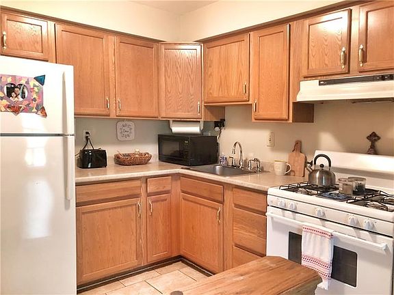 4th image of 900 College Park Dr APT 7