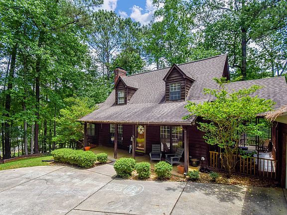 3rd image of 68 Dogwood Ln