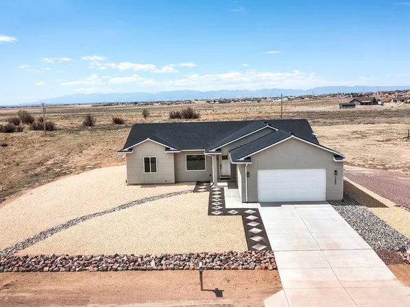 1205 N Challenger Pl, Pueblo West, CO 81007