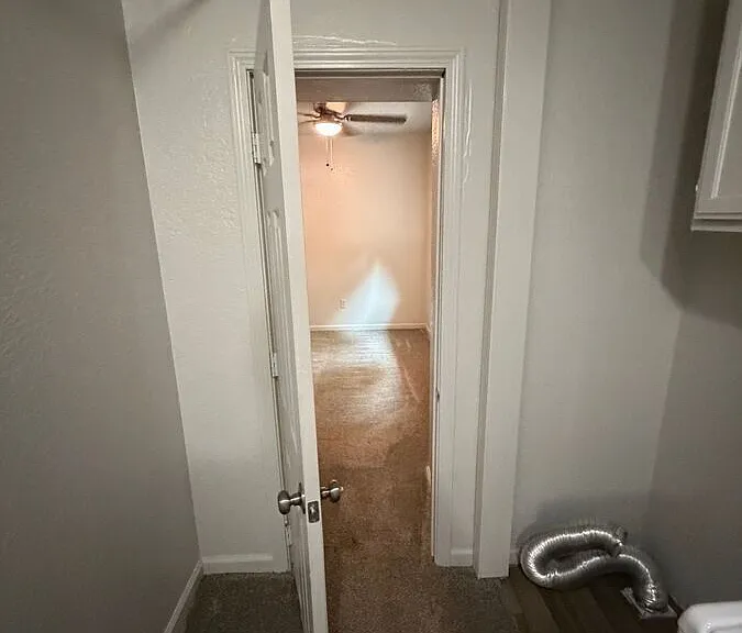 301 E Kansas St — Photo 61