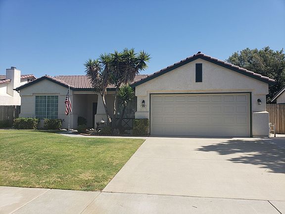 3rd image of 699 Woodridge Ct