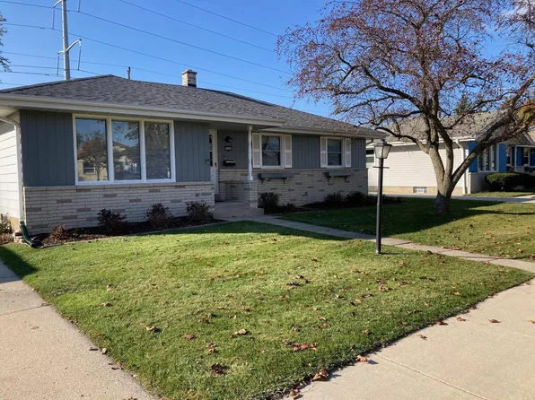7266 West Cody CIRCLE, Milwaukee, WI 53223