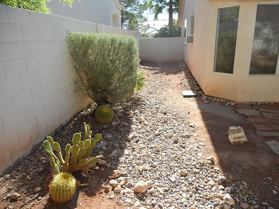 3rd image of 5501 Escallonia St