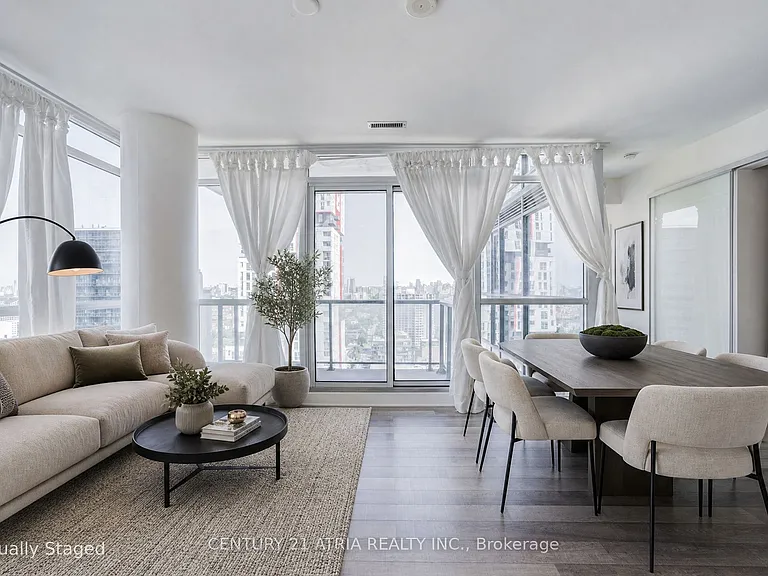 290 Adelaide St W #2404 — Photo 2