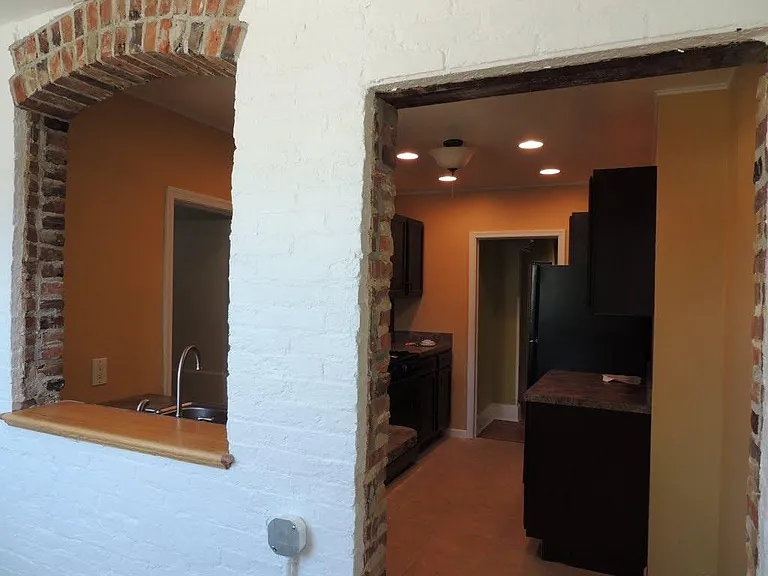 331 E University Pkwy #2 — Photo 22