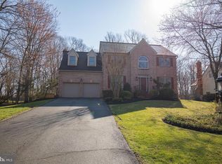 5925 Pocol Dr, Clifton, VA 20124