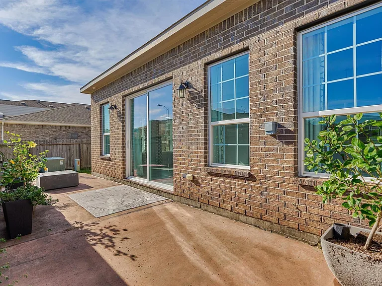 2113 Solstice Blvd — Photo 49