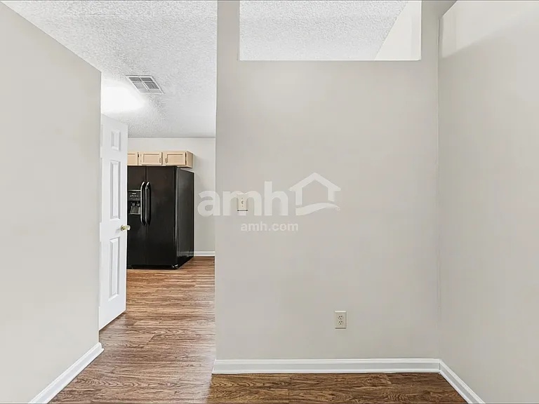 1819 Harbor Island Dr — Photo 5