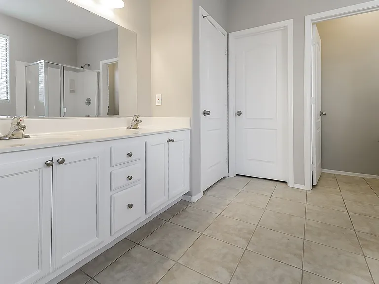 17912 W Port Au Prince Ln — Photo 10