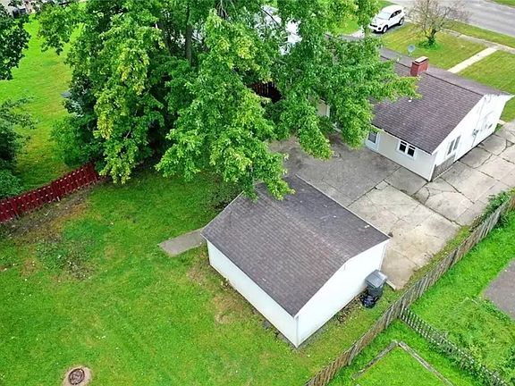 5th image of 1567 Thalia Ave