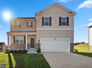 152 Gatehouse Pl, Charles Town, WV 25414