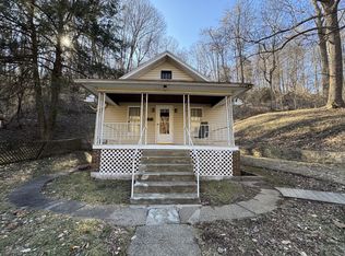 15 Fisher St, Pomeroy, OH 45769