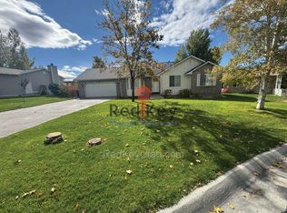 176 Country Club Dr, Stansbury Park, UT 84074