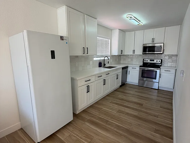 3420 W Warm Springs Rd — Photo 41