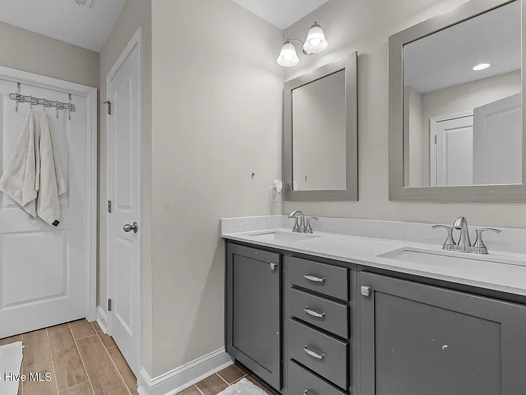 451 Gretchen Rd — Photo 27