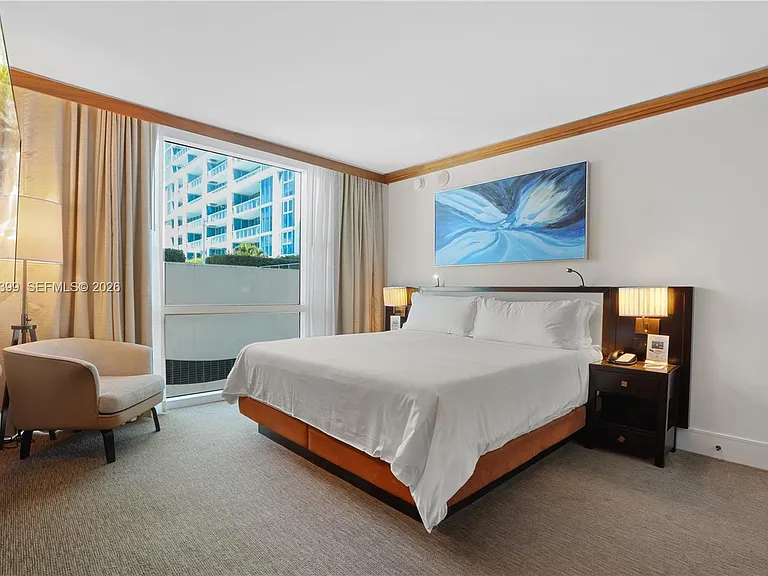 6801 Collins Ave #503 — Photo 4
