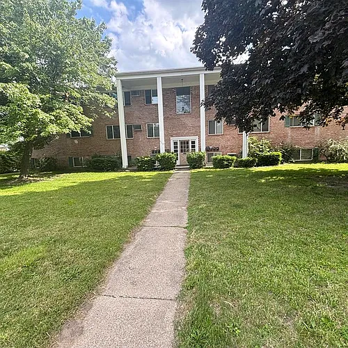 910 E Jolly Rd Photo 1