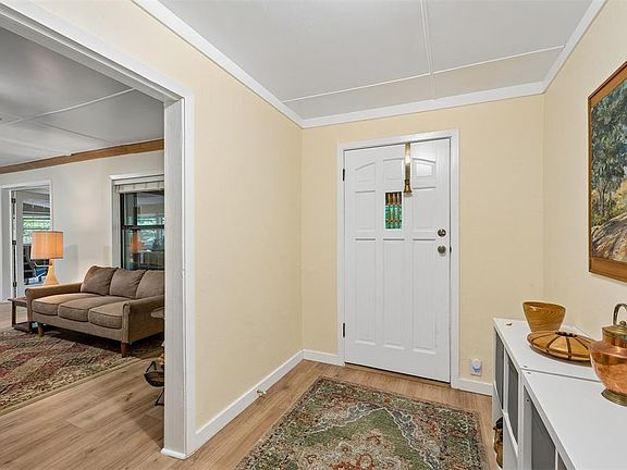 5th image of 2725 Cabin Rd