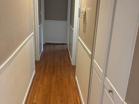 5th image of 312 E Brown St