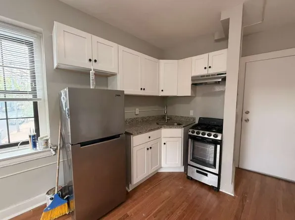 1173 Chapel St, New Haven, CT
