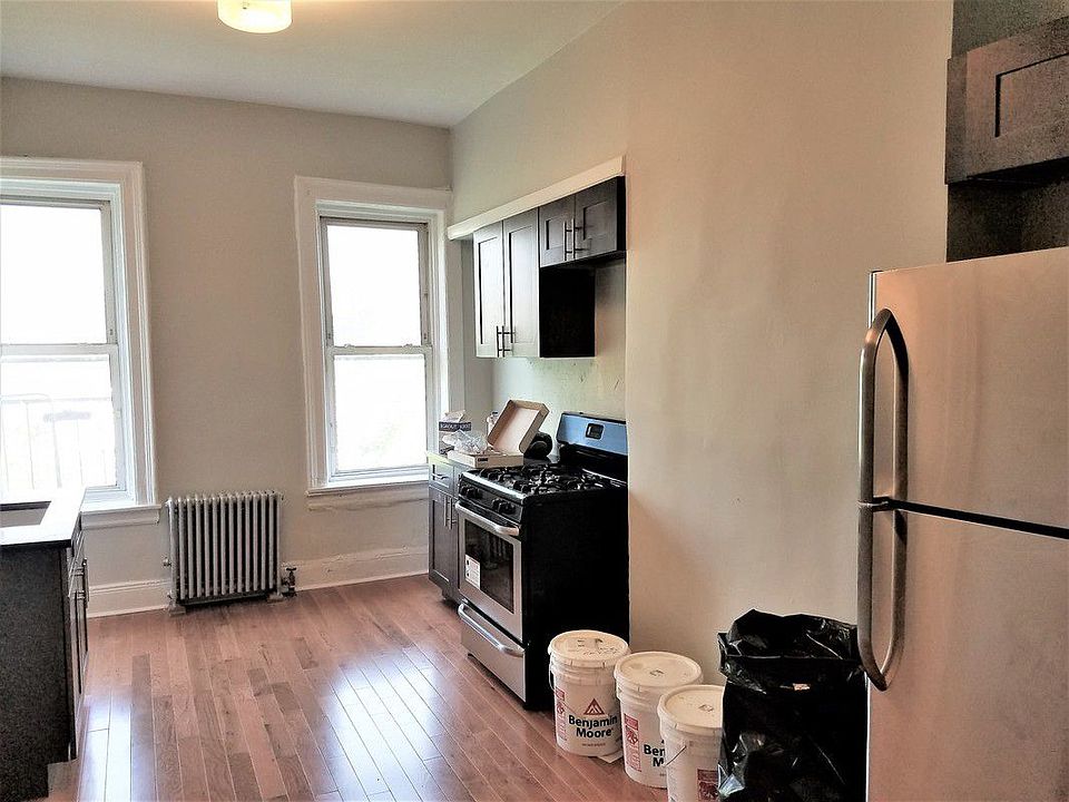 1st image of 745 Park Ave APT 3R