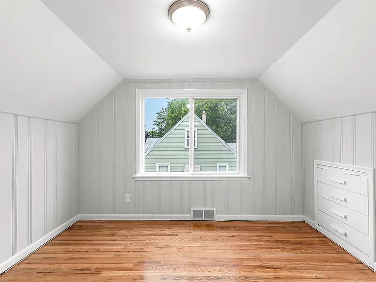 32506 Florence St — Photo 19
