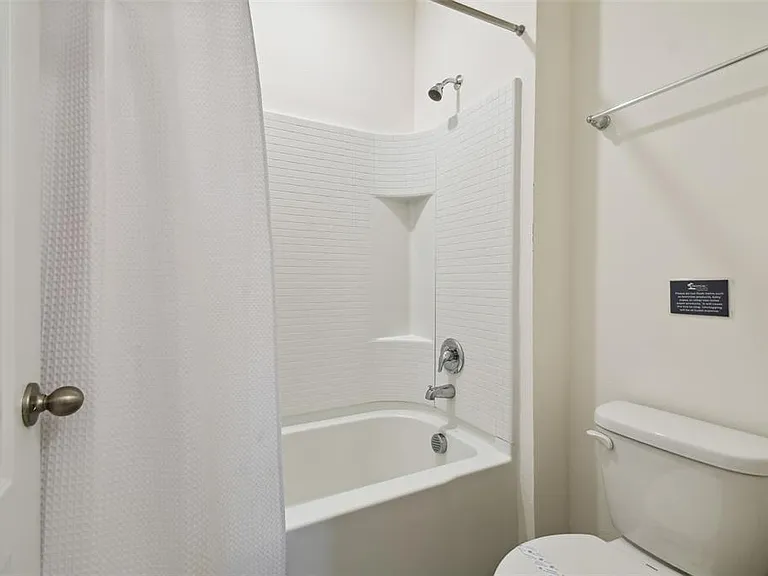 7704 Oakmoss Loop — Photo 25