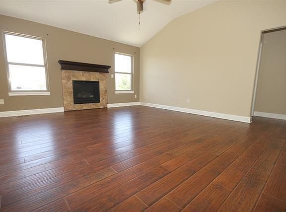 3rd image of 708 Sagebrush Way