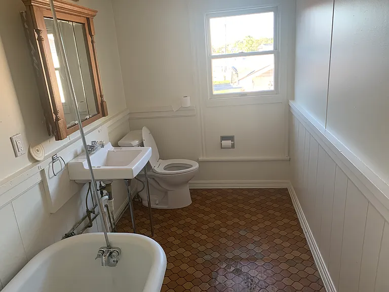 832 N Park Ave #3 — Photo 3