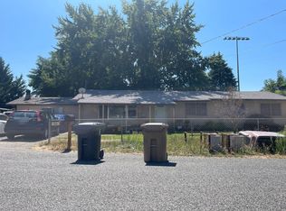 153 SW Susan Ln, Grants Pass, OR 97526