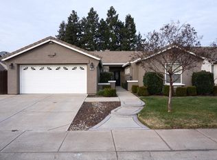 2432 California St, Escalon, CA 95320