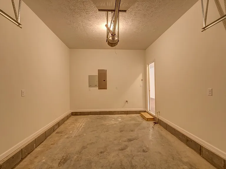 Savannah Oaks Townhomes — Photo 10