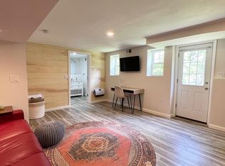 17 Sunset Dr, Dover, NH 03820