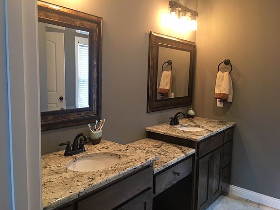 5th image of 3719 Graystone Dr