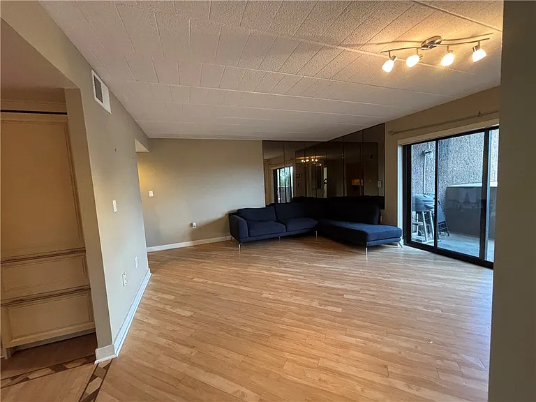 1 Trimont Ln #201P — Photo 9