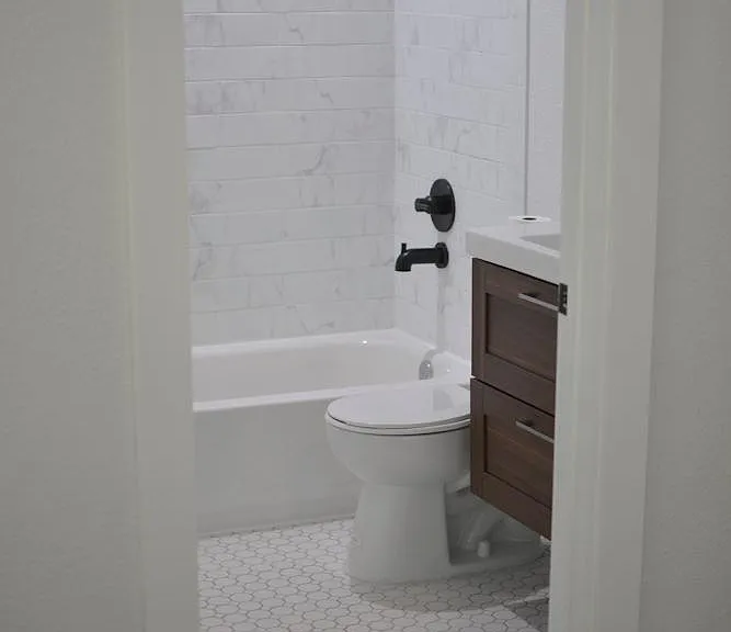 149 Hickman — Photo 10