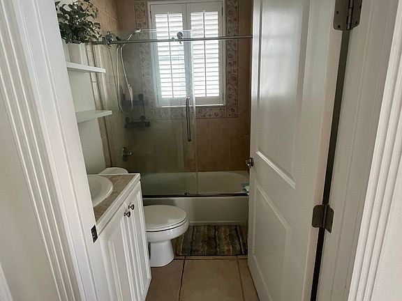 5th image of 28 E Rosevear St