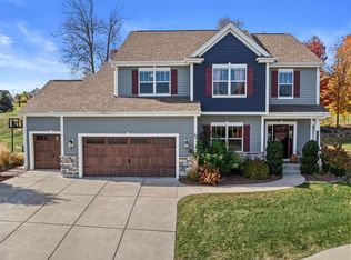 1549 Cambridge Ct, Hubertus, WI 53033