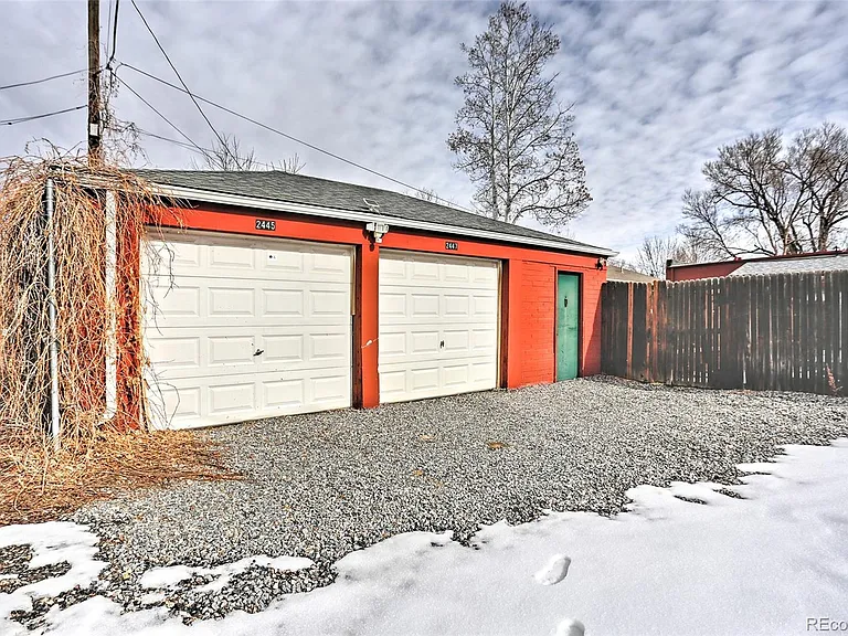 2445 Julian St — Photo 24